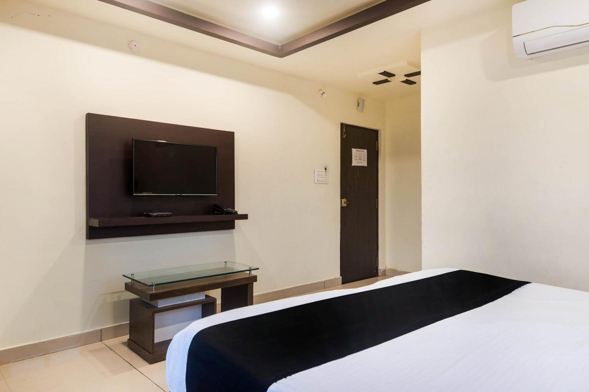 Capital O Alfa Hotel Vijayawada Luaran gambar